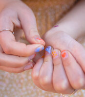 Abziebare Nagellacke